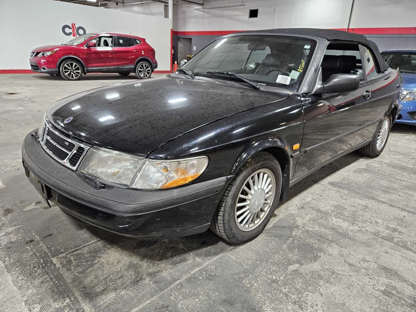 Saab 900