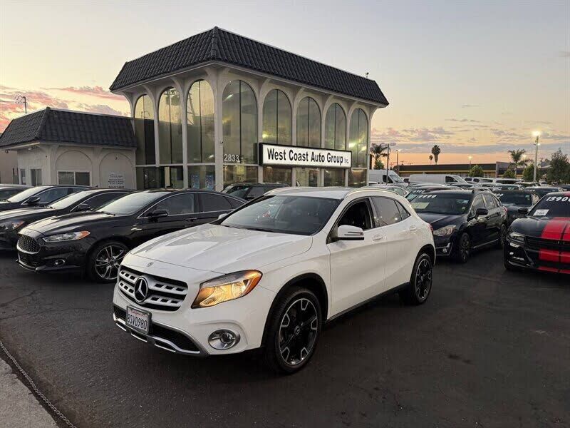 2020 MERCEDES-BENZ GLA-Class