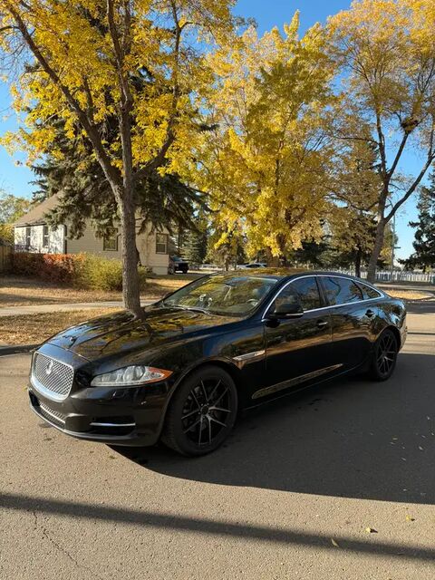 Jaguar XJ