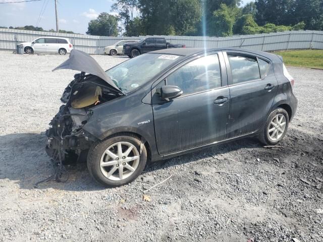 Toyota Prius C