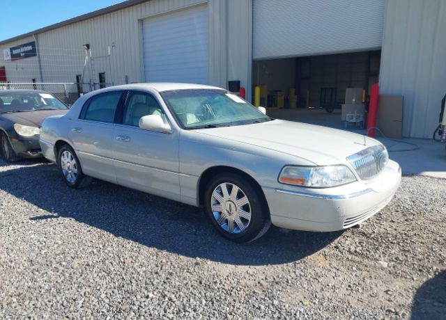 Lincoln Town Car