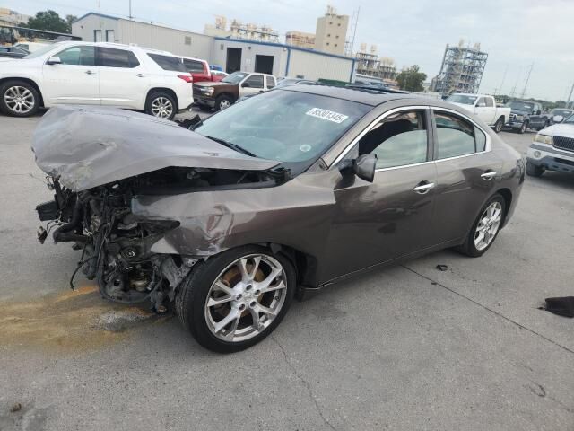 Nissan Maxima