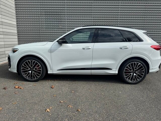 2025 Audi SQ5