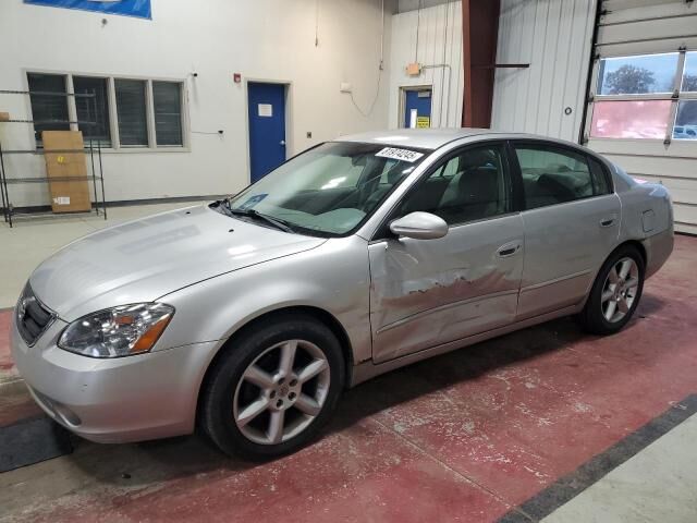 Nissan Altima