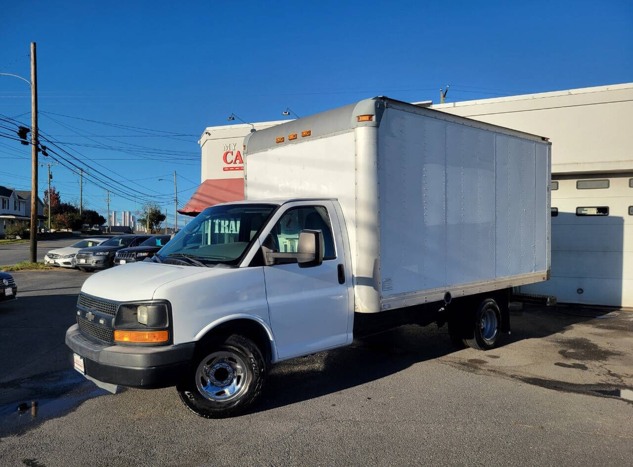 2011 CHEVROLET Express