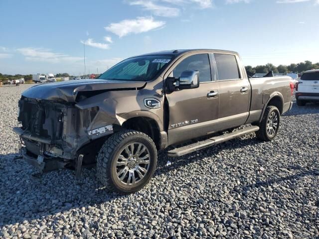 Nissan Titan