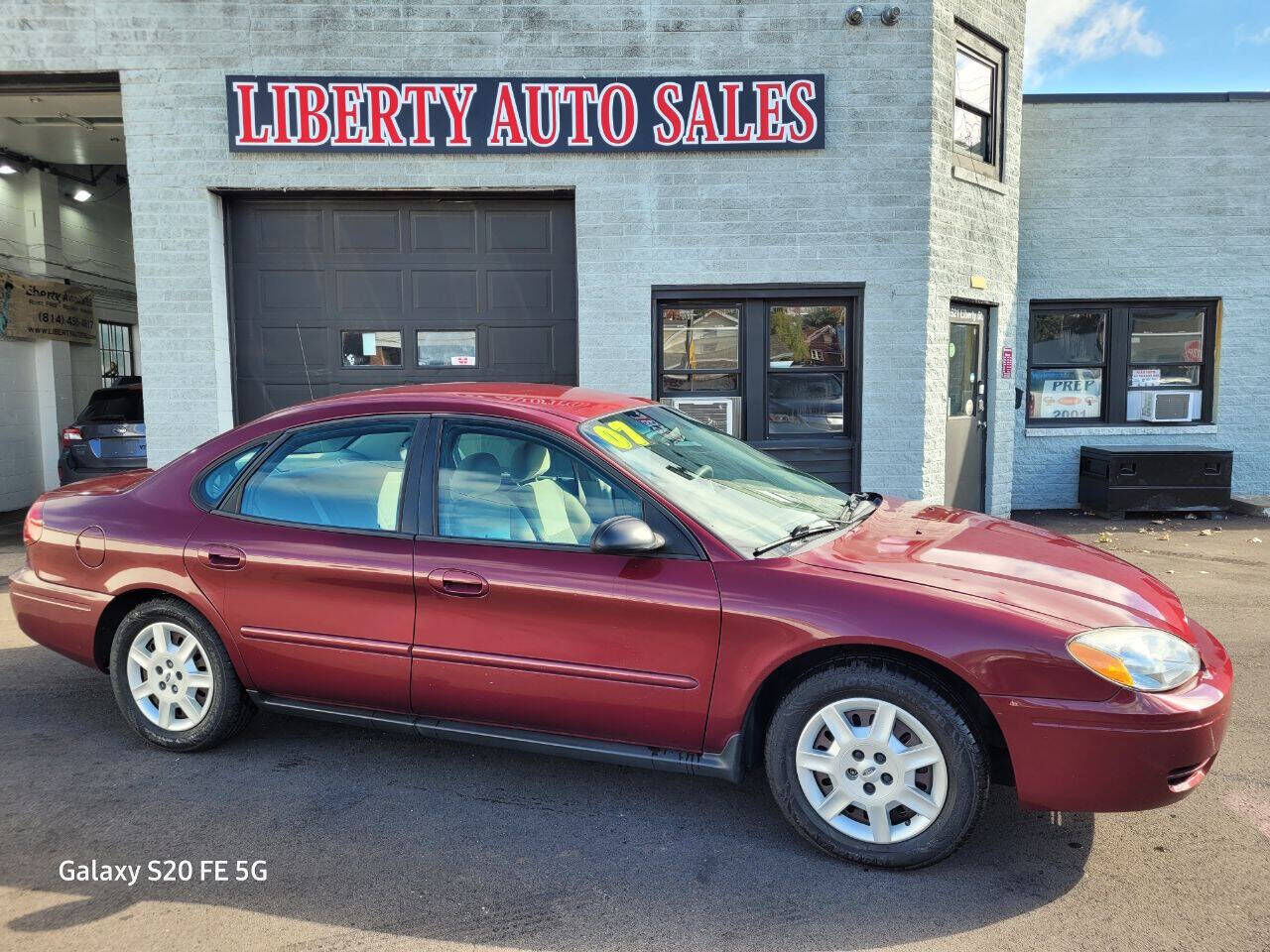 Ford Taurus