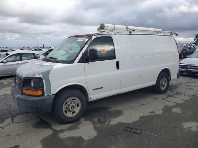 GMC Savana