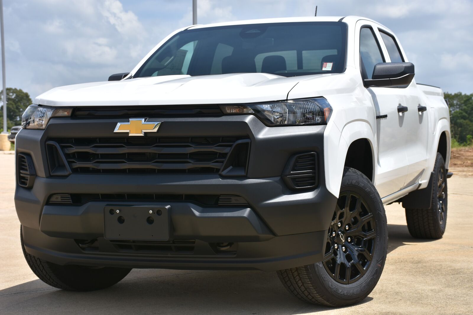 2025 CHEVROLET Colorado