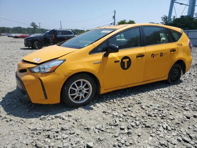 Toyota Prius V