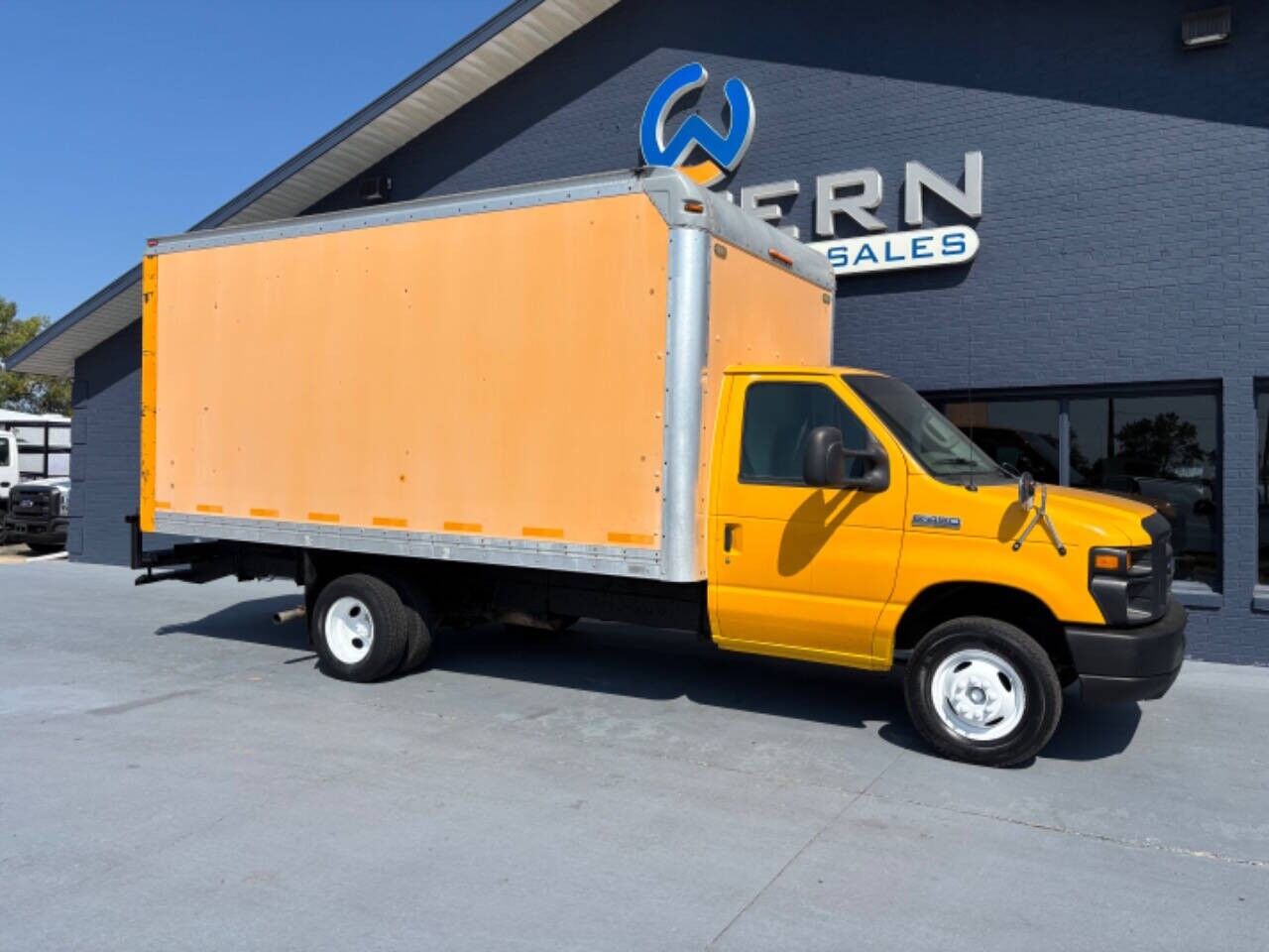 Ford E-450