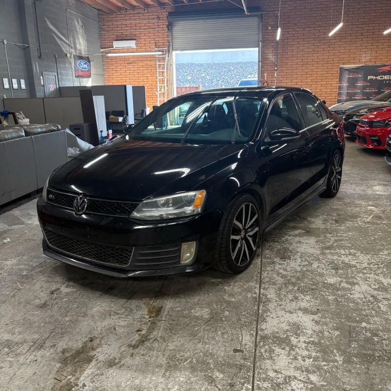 2012 VOLKSWAGEN Jetta