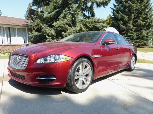 Jaguar XJ