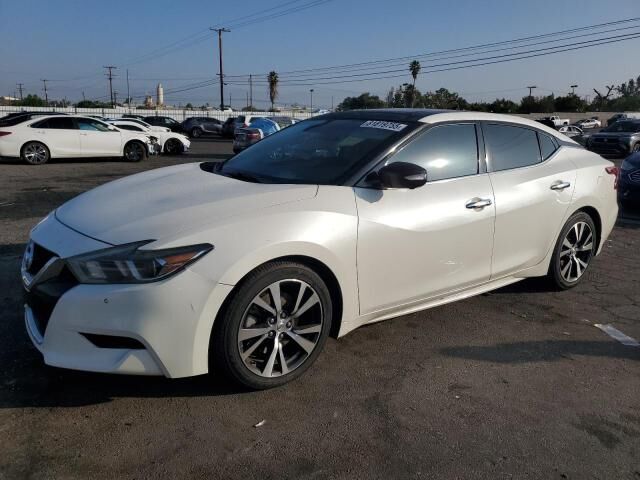 Nissan Maxima
