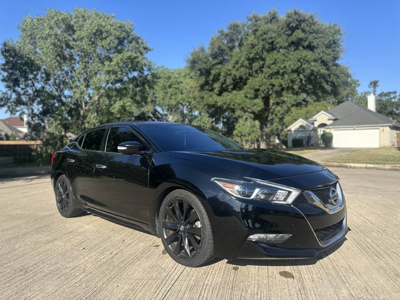 2017 NISSAN Maxima