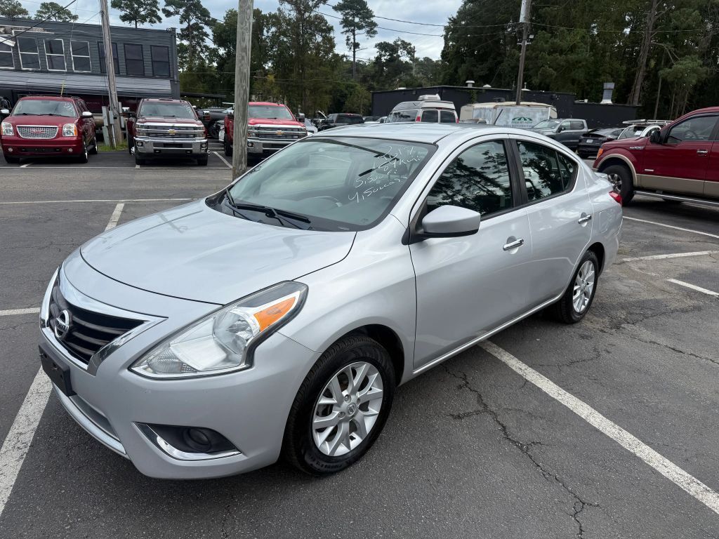 Nissan Versa