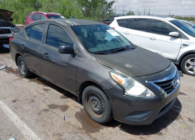 2015 NISSAN Versa