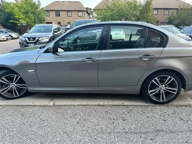 BMW 328i