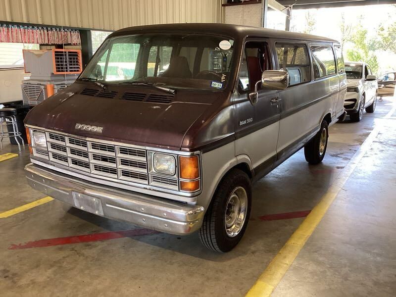 Dodge Ram Wagon