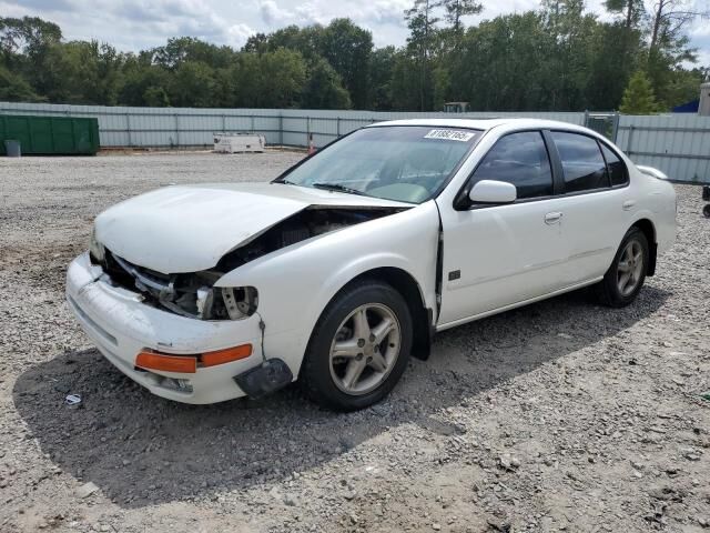 Nissan Maxima