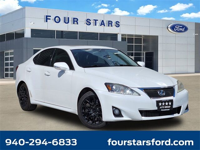 Lexus IS