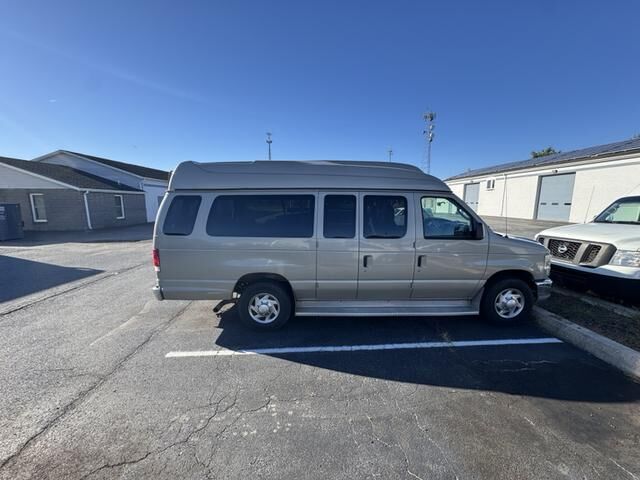 Ford E-350
