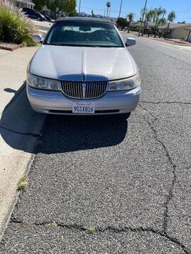 Lincoln Town Car