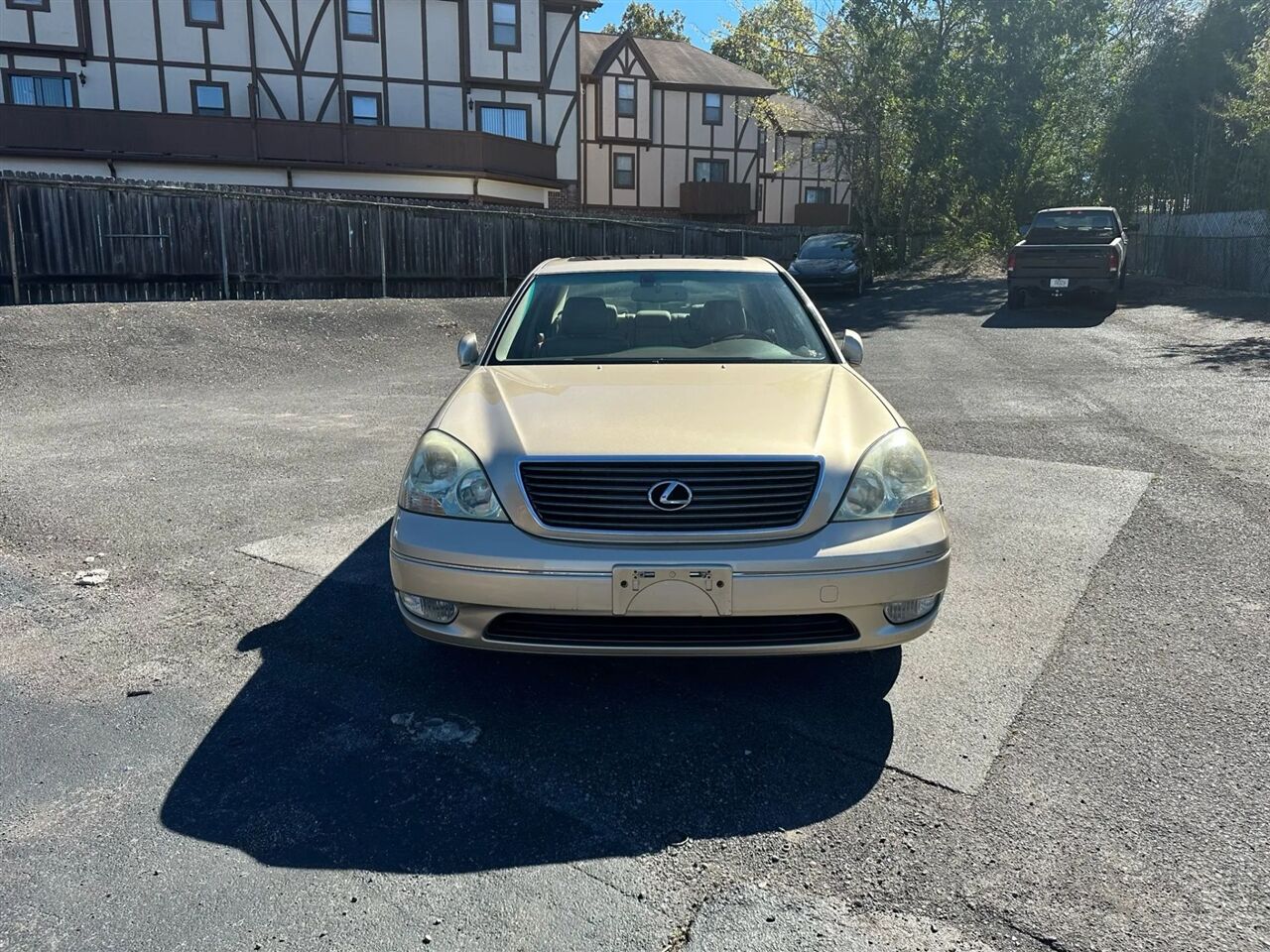 Lexus LS
