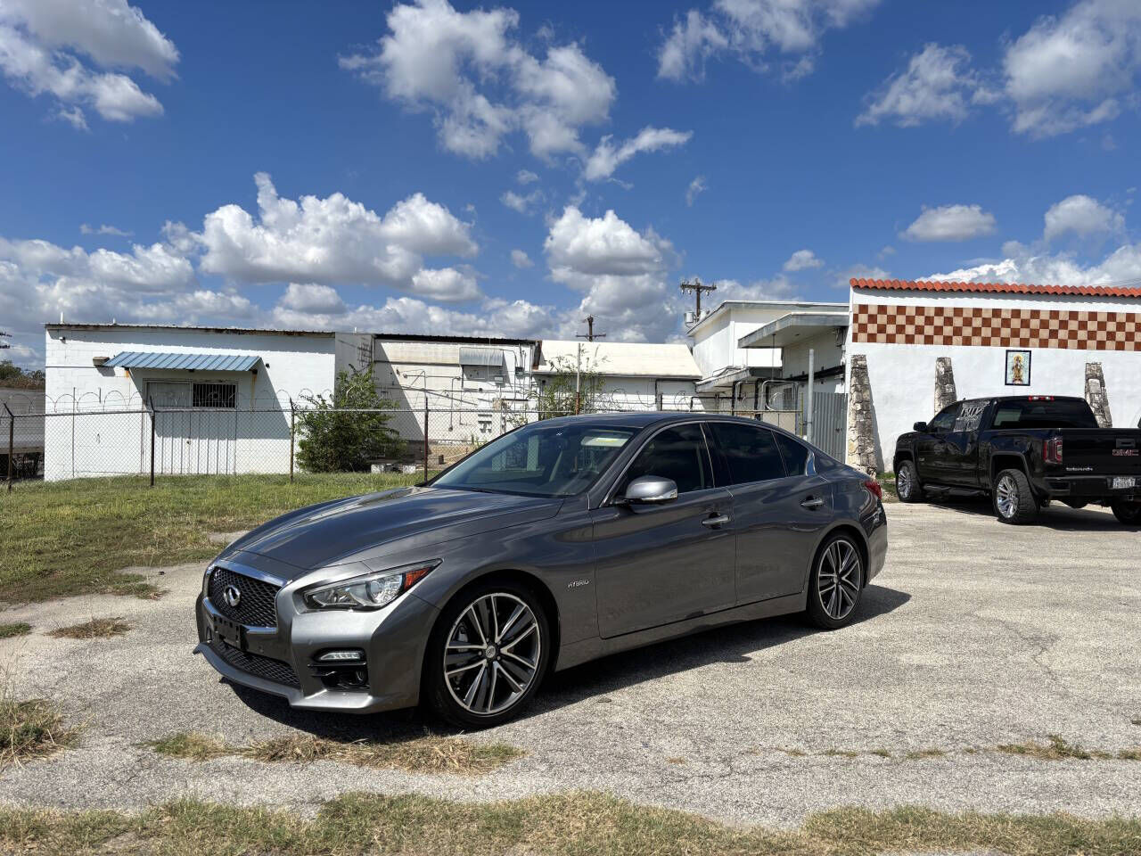 2014 INFINITI Q50