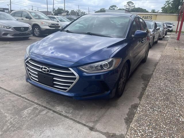 2017 HYUNDAI Elantra