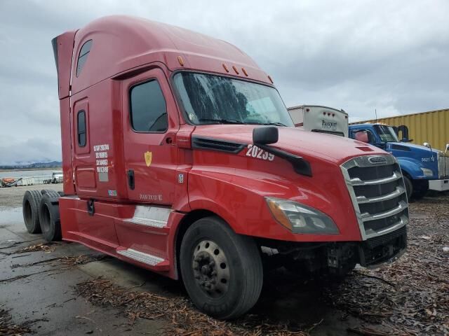 2020 FREIGHTLINER New Cascadia 126" Sleepercab