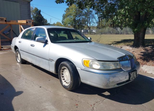 Lincoln Town Car
