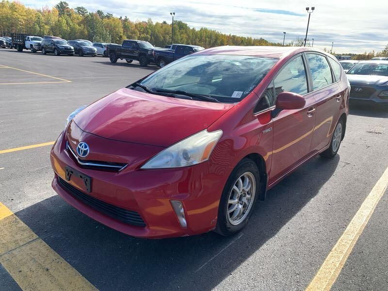 Toyota Prius V