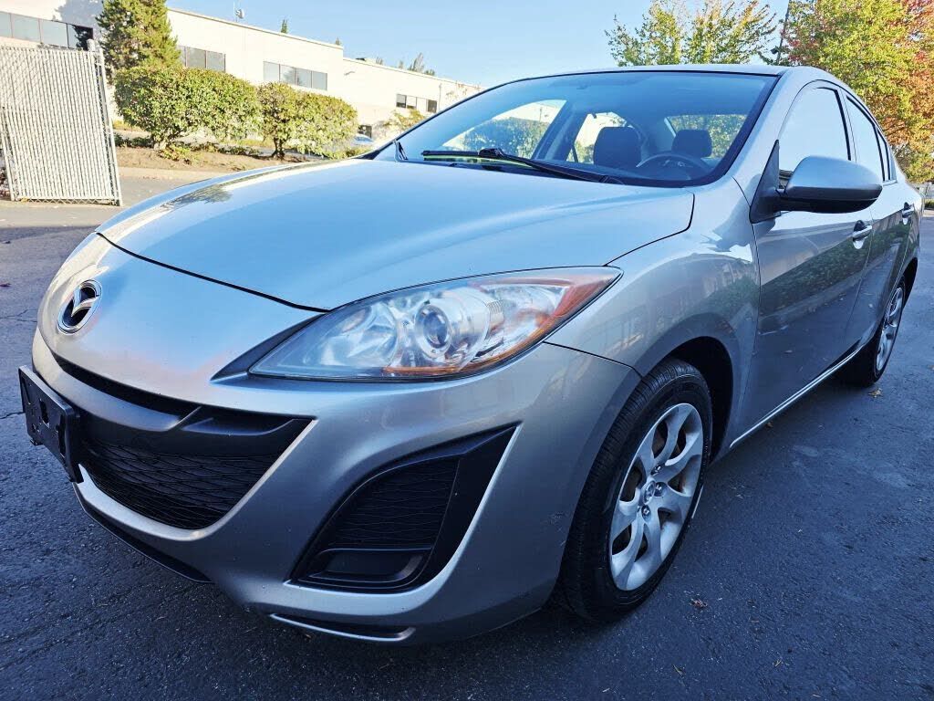 2010 MAZDA Mazda3