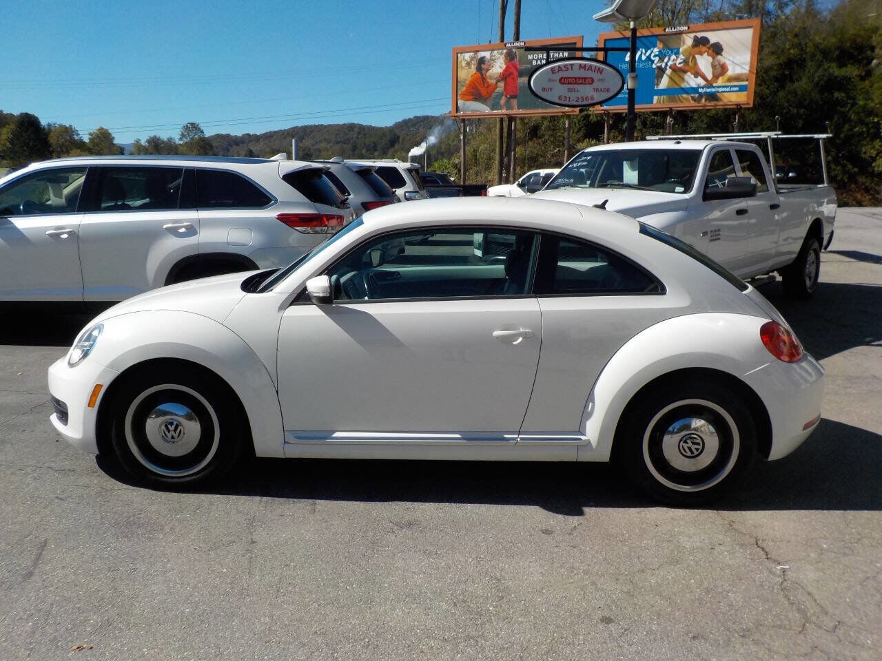 2012 VOLKSWAGEN Beetle