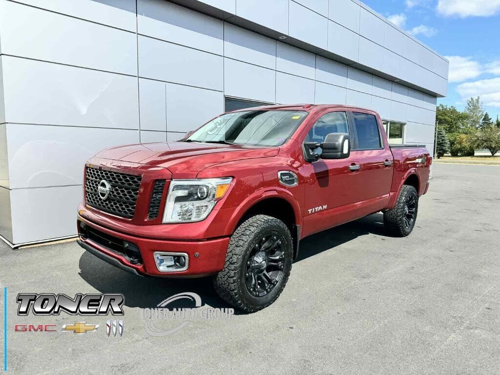 Nissan Titan