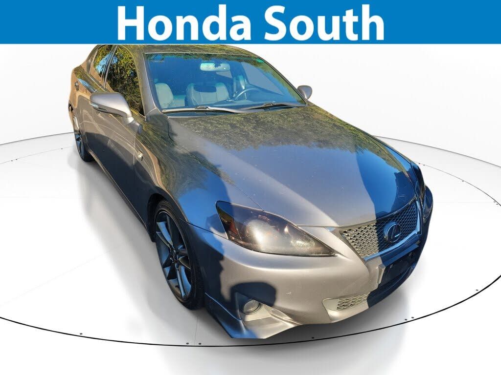 Lexus IS
