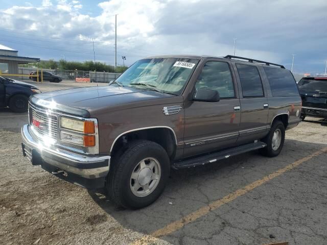 GMC Suburban