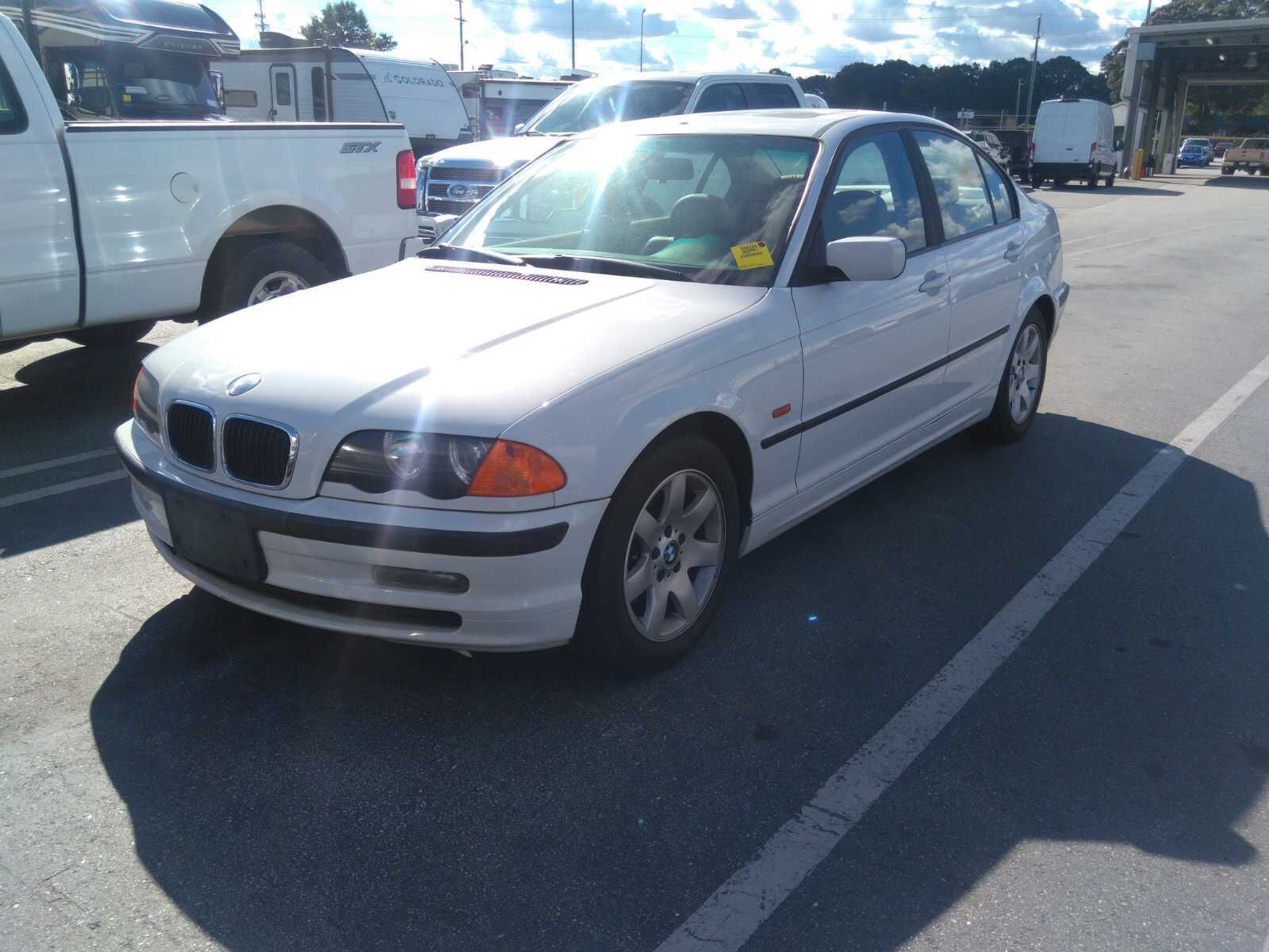 BMW 323i