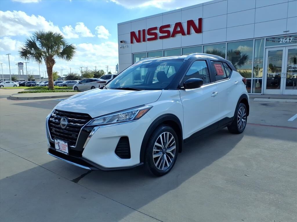2024 NISSAN Kicks