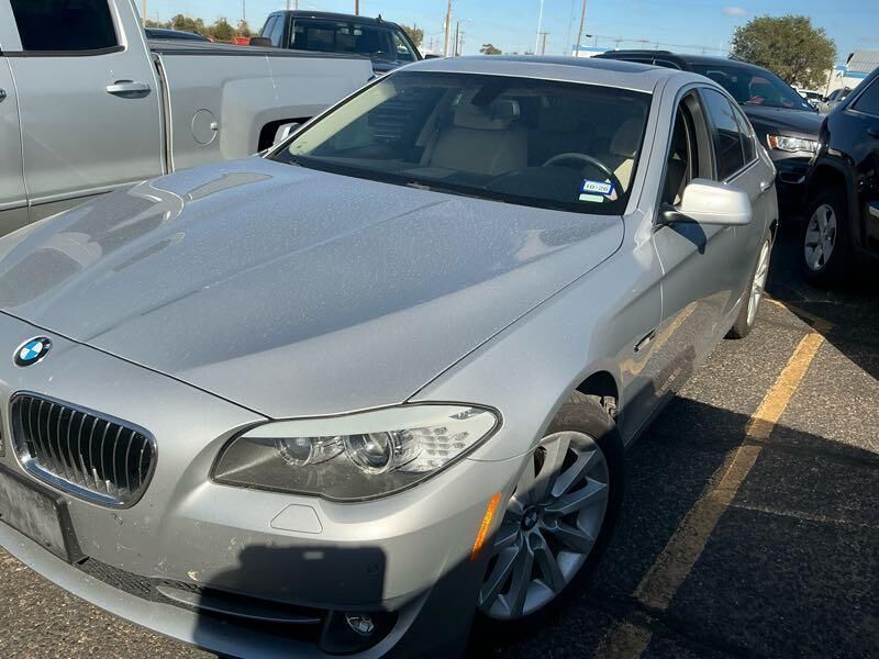 BMW 528xi