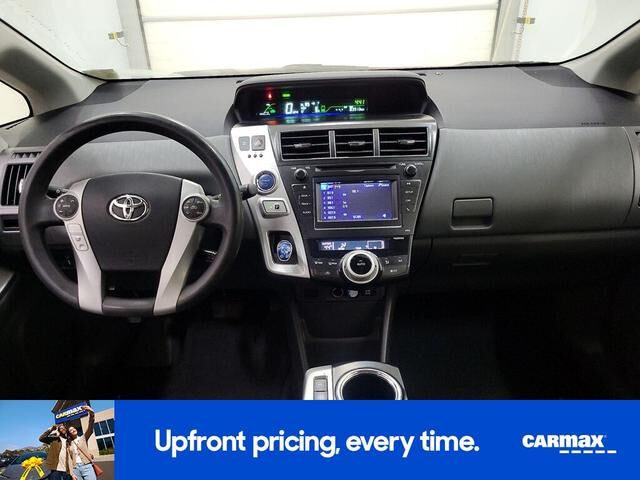 Toyota Prius V