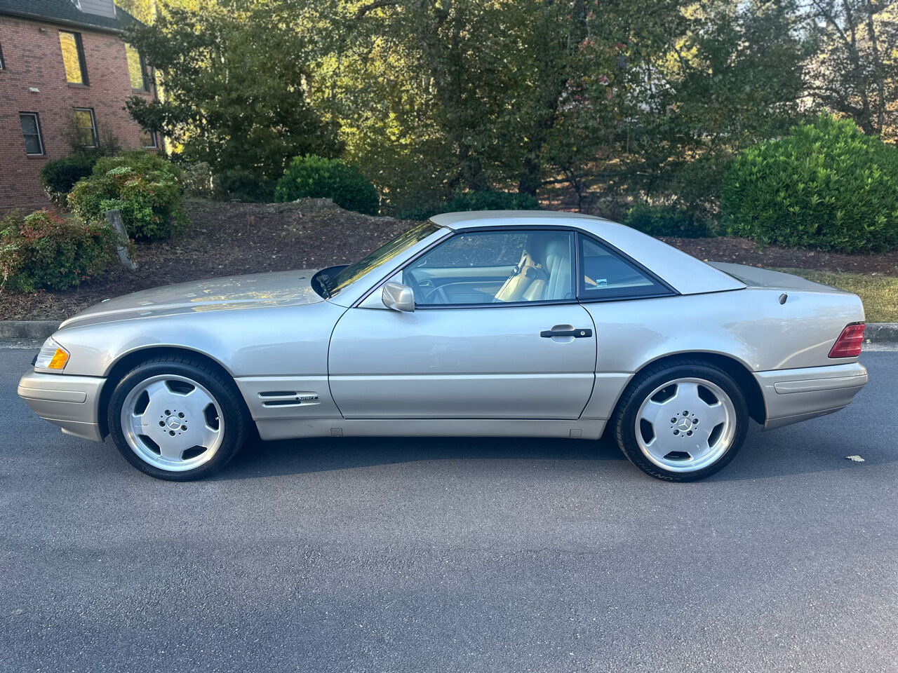 Mercedes-Benz SL-Class