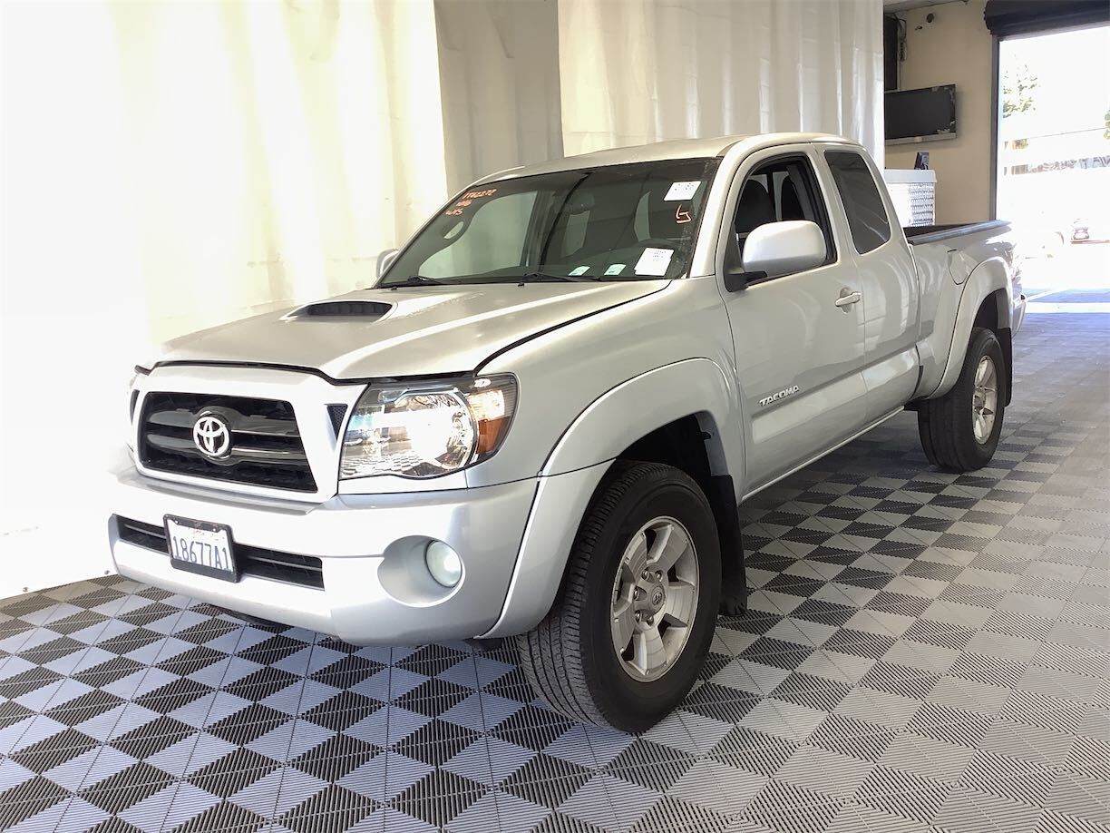 Toyota Tacoma