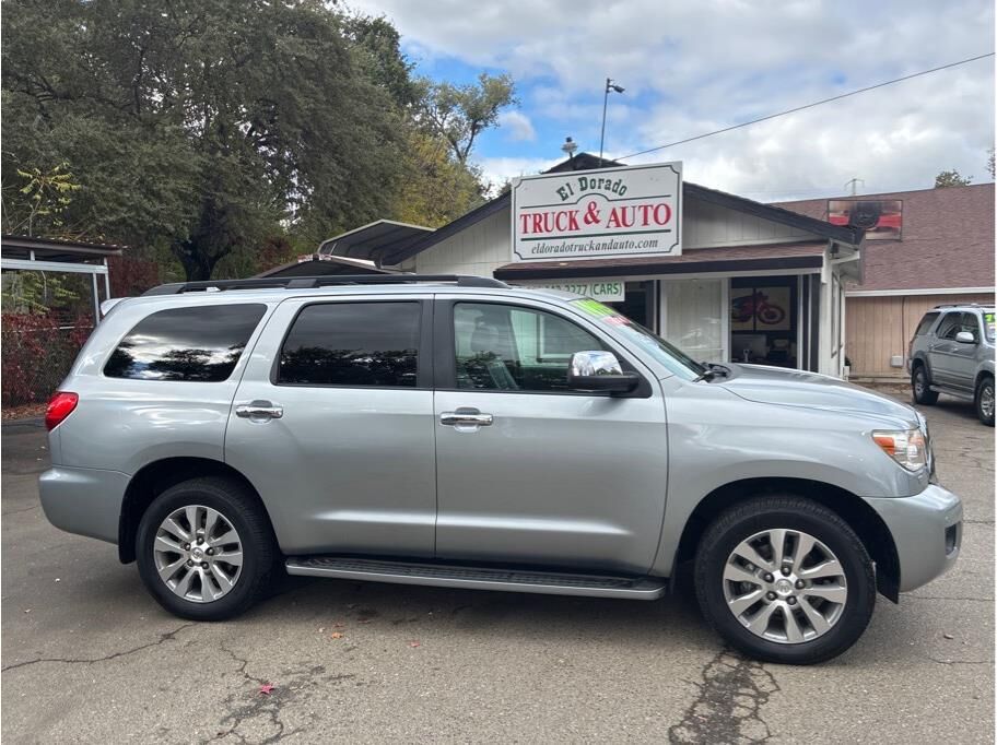 Toyota Sequoia