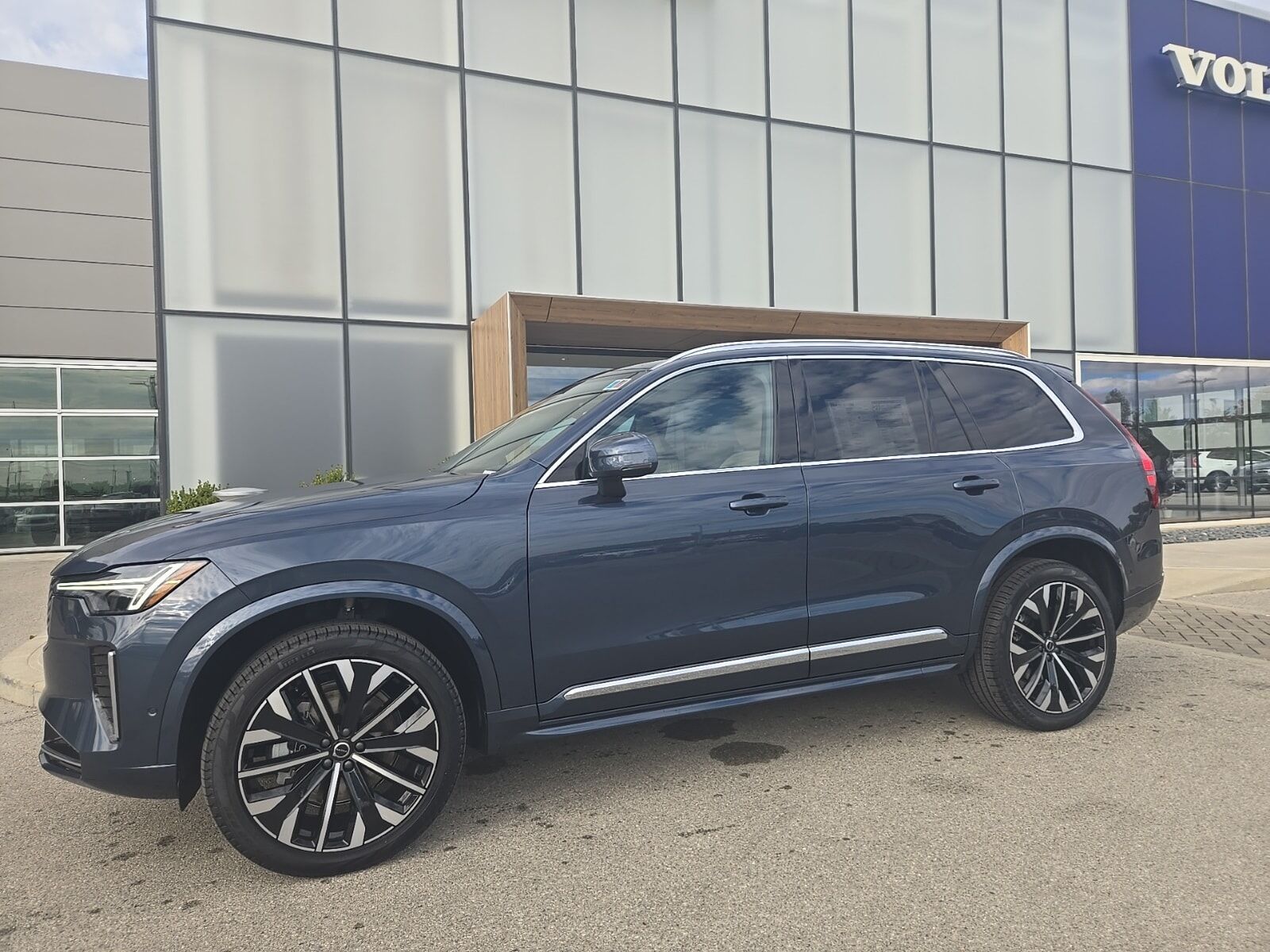 2026 VOLVO XC90