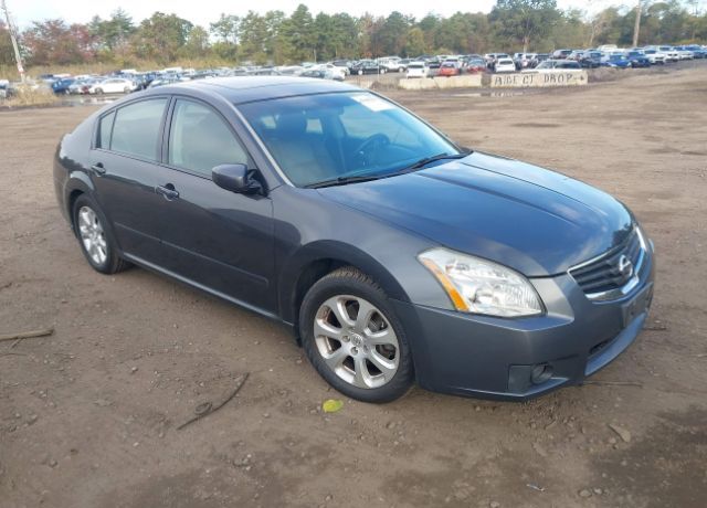 Nissan Maxima