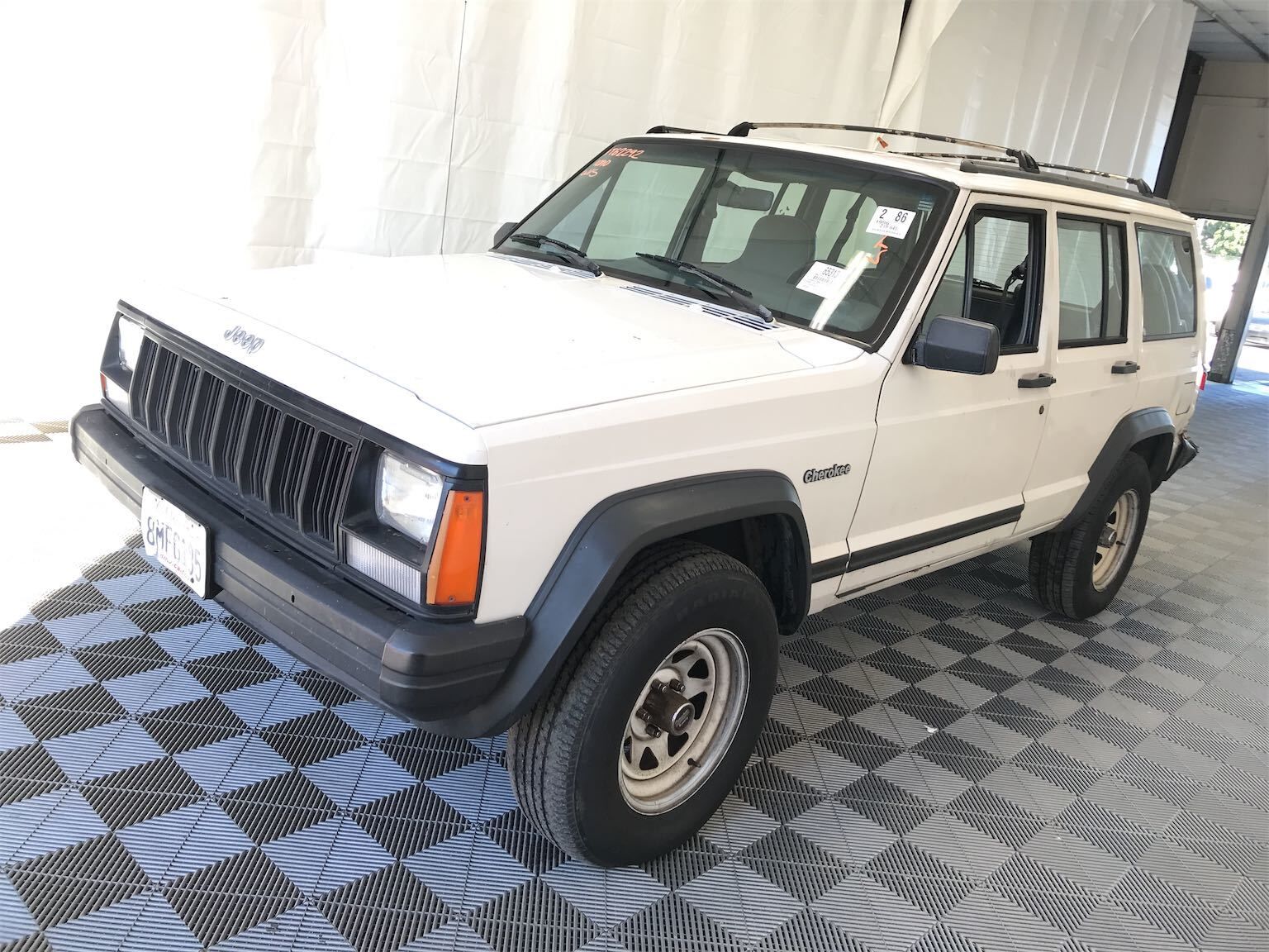 Jeep Cherokee