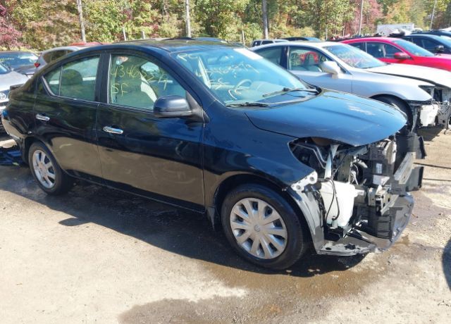 Nissan Versa