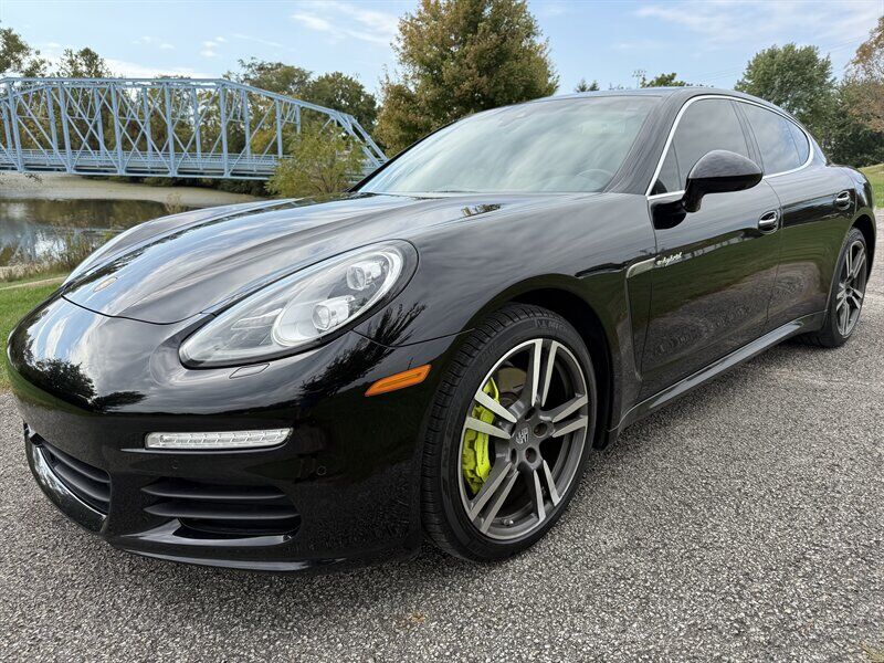 2014 PORSCHE Panamera